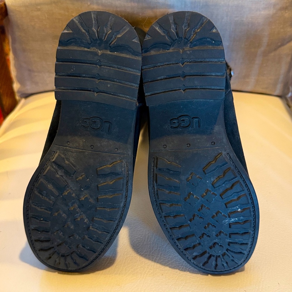 Ugg Black Linford Boot 7 - Picture 14 of 14